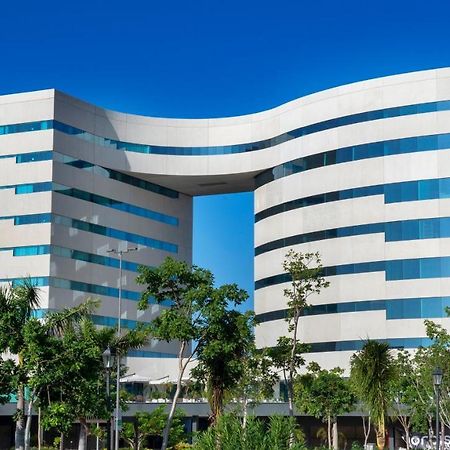Holiday Inn & Suites - Merida La Isla By Ihg Ngoại thất bức ảnh