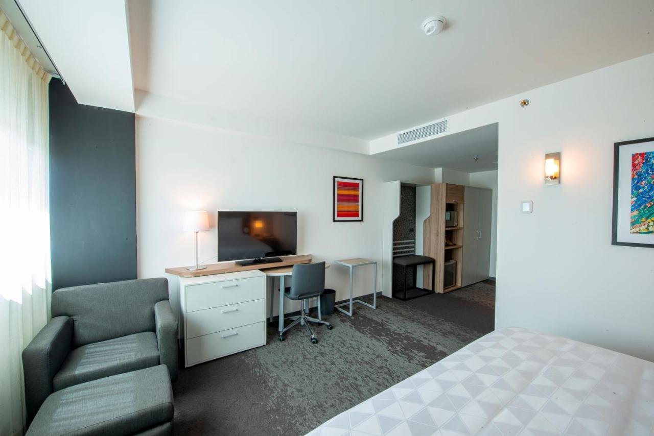 Holiday Inn & Suites - Merida La Isla By Ihg Phòng bức ảnh