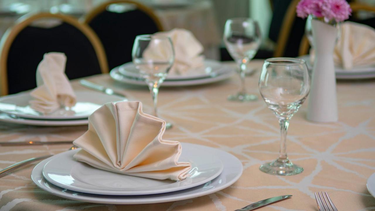 Holiday Inn & Suites - Merida La Isla By Ihg Ngoại thất bức ảnh