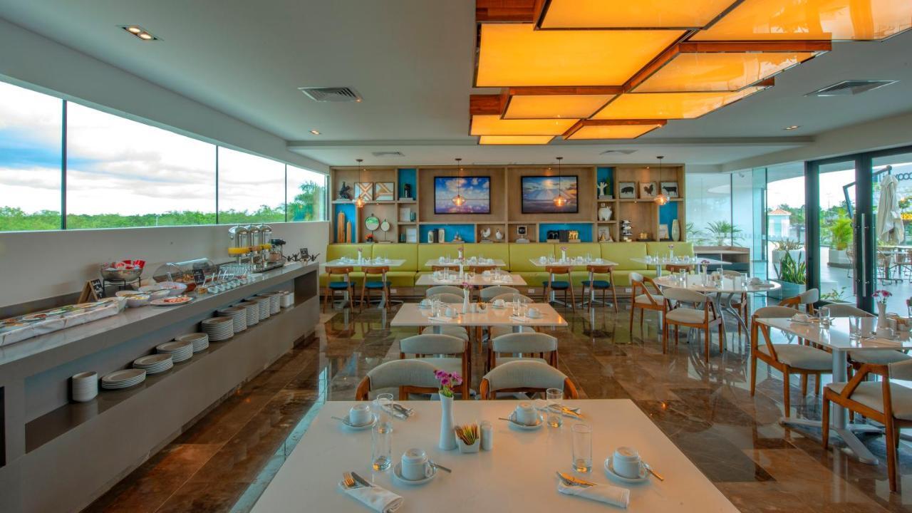 Holiday Inn & Suites - Merida La Isla By Ihg Ngoại thất bức ảnh