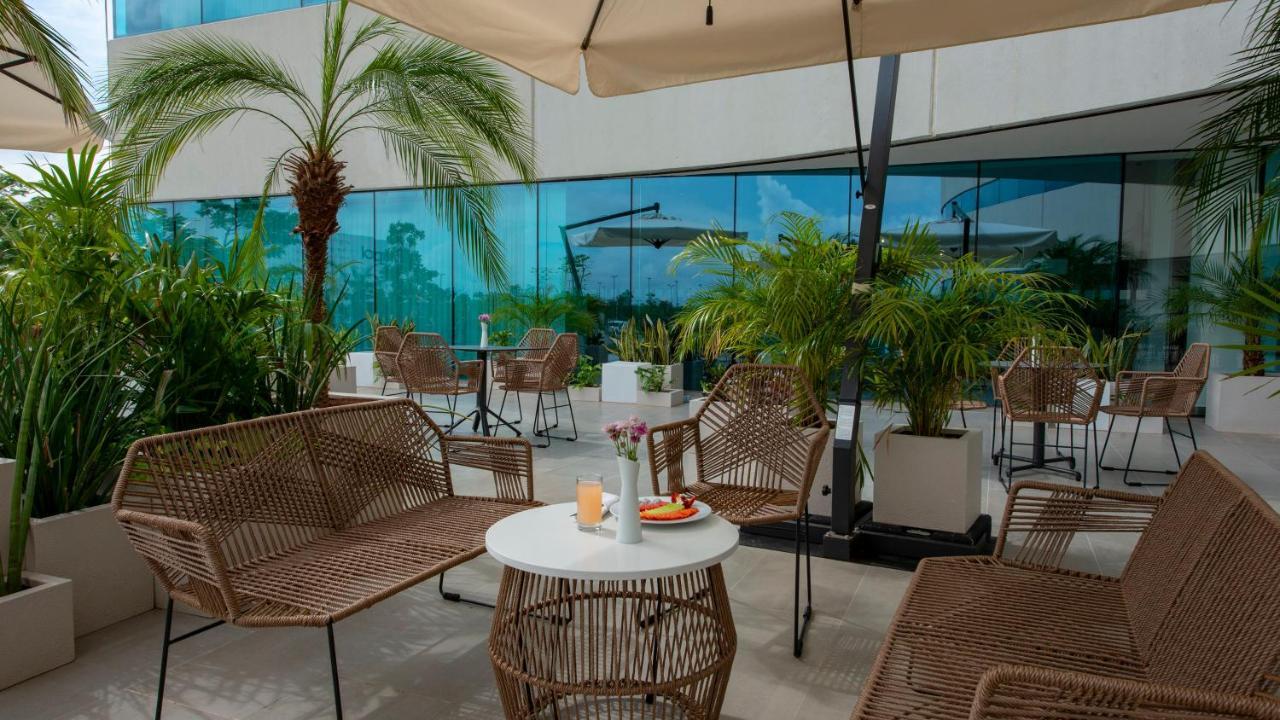 Holiday Inn & Suites - Merida La Isla By Ihg Ngoại thất bức ảnh